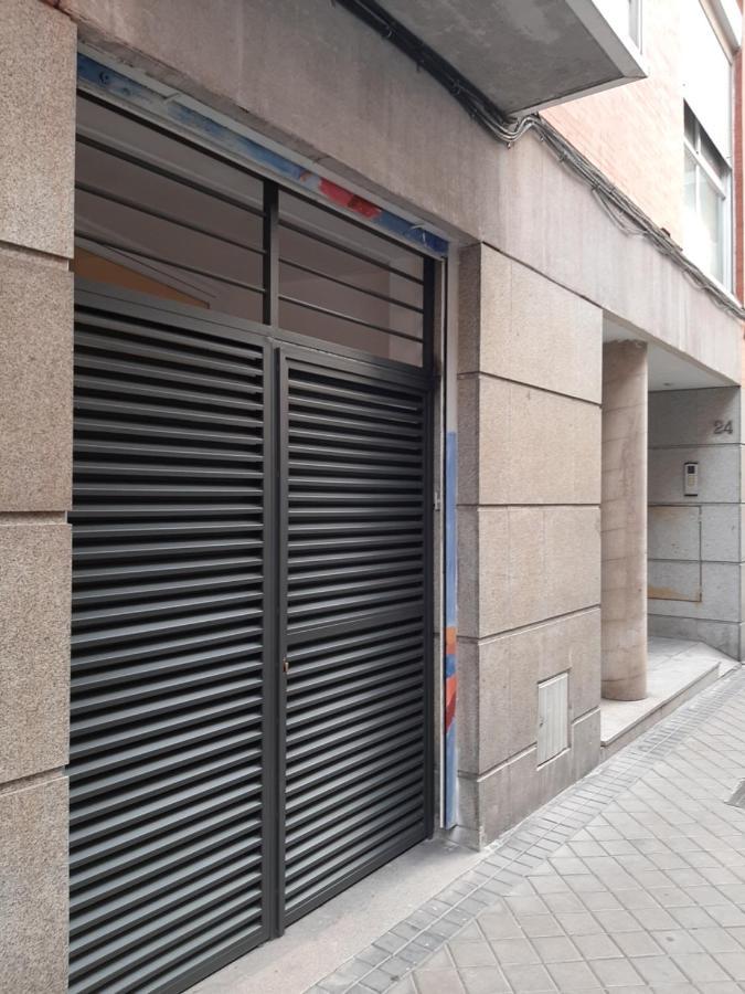 Estudio Con Parking Privado Madrid Exterior photo